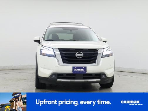 2022 Nissan Pathfinder Platinum