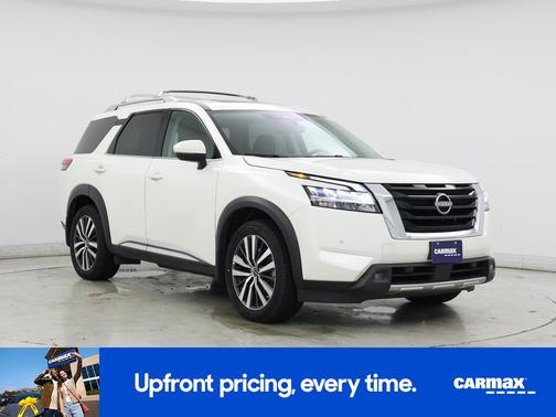 2022 Nissan Pathfinder Platinum