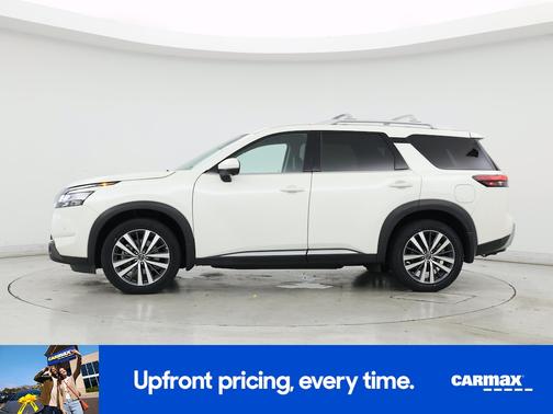 2022 Nissan Pathfinder Platinum