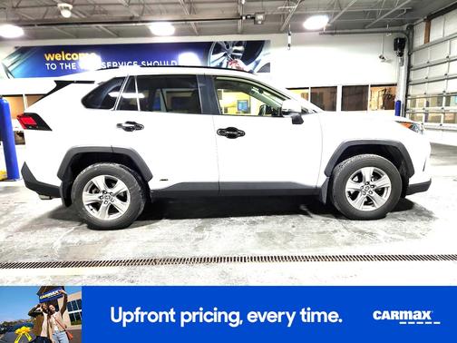 2022 Toyota RAV4 Hybrid LE