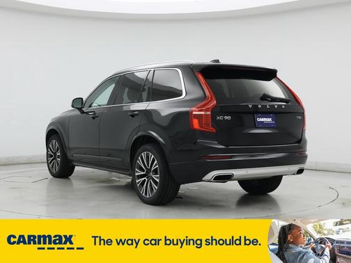 2021 Volvo XC90 T5 Momentum