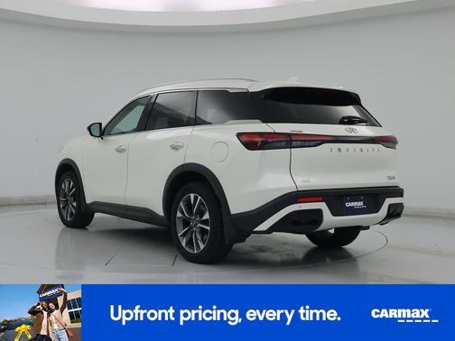 White 2023 INFINITI QX60 Luxe