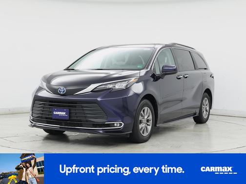 2024 Toyota Sienna XLE