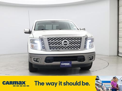 2017 Nissan Titan Platinum Reserve