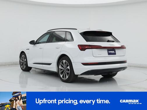 2021 Audi e-tron Premium Plus
