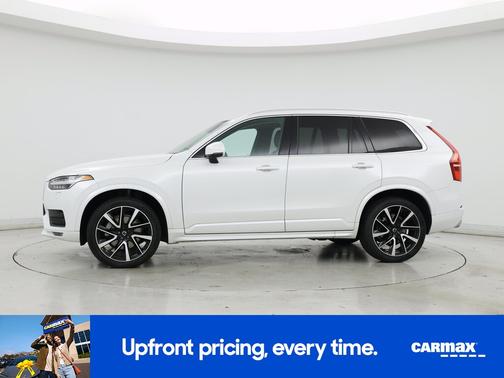 2021 Volvo XC90 T6 Momentum
