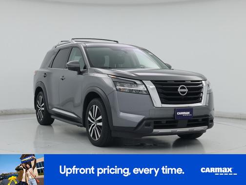 Gray 2023 Nissan Pathfinder Platinum