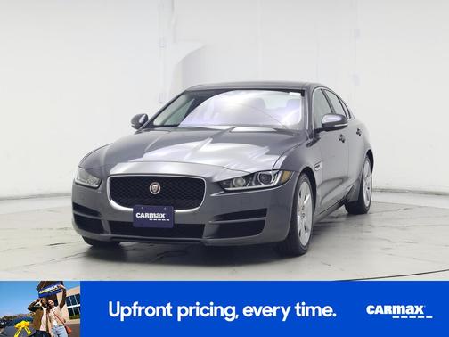 2017 Jaguar XE Prestige