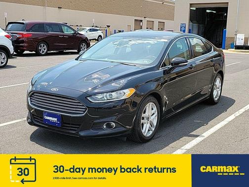 Photo 3 of 26 of 2016 Ford Fusion SE