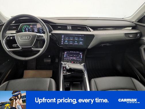 2023 Audi e-tron Premium Plus