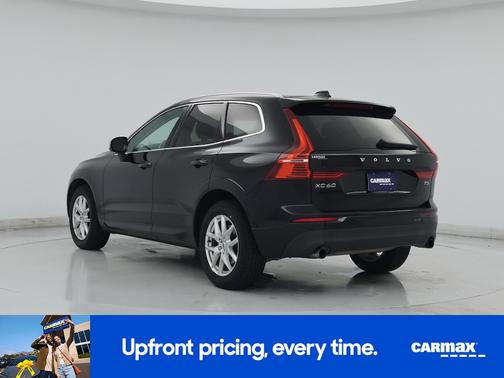 Black 2018 Volvo XC60 T5 Momentum