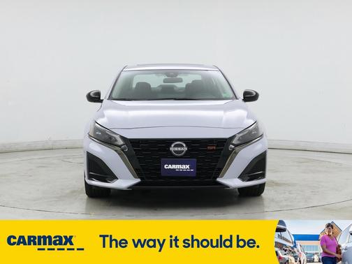 2023 Nissan Altima SR