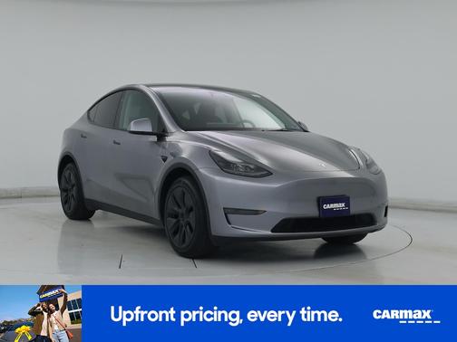 Gray 2025 Tesla Model Y Long Range