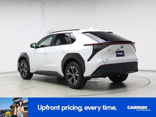 2025 Toyota bZ4X XLE