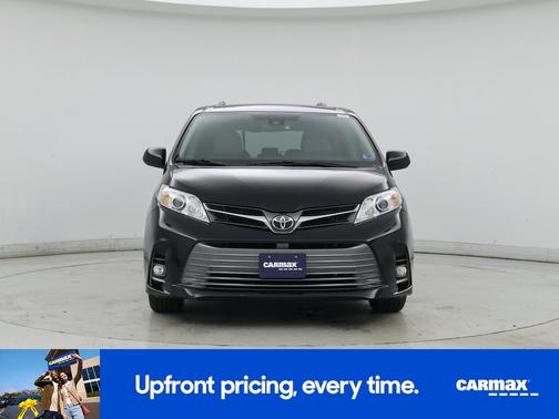 2019 Toyota Sienna XLE