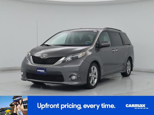 Gray 2014 Toyota Sienna SE