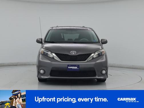 Gray 2014 Toyota Sienna SE