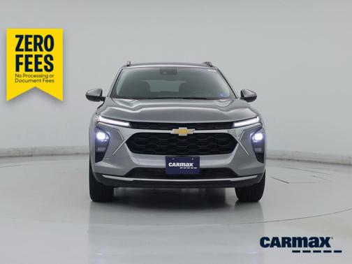 Gray 2025 Chevrolet Trax LT