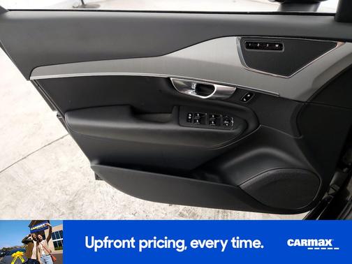 2023 Volvo XC90 B5 Core