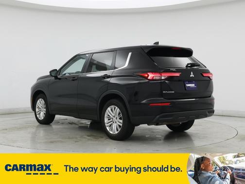 2024 Mitsubishi Outlander ES