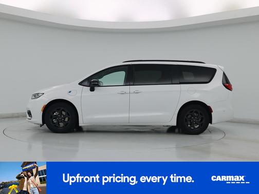 White 2024 Chrysler Pacifica Hybrid Premium S Appearance Pkg