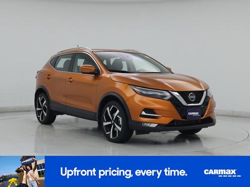 Orange 2022 Nissan Rogue Sport SL