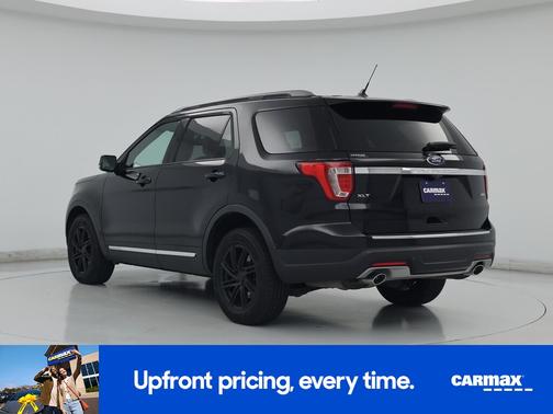 Black 2018 Ford Explorer XLT