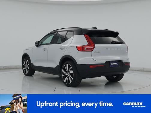 White 2021 Volvo XC40 Recharge Pure Electric P8 R-Design