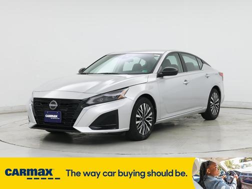 2024 Nissan Altima SV