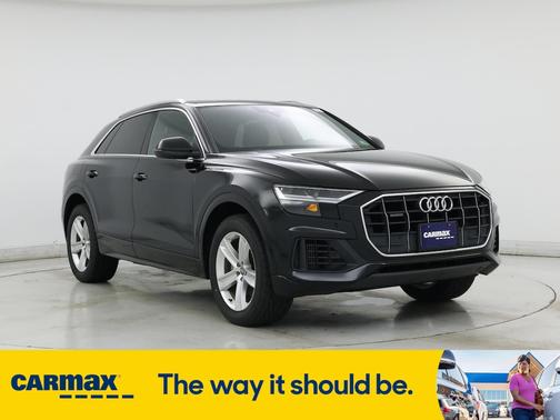 2019 Audi Q8 Premium