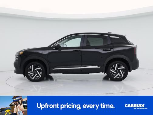 Black 2025 Nissan Kicks SV