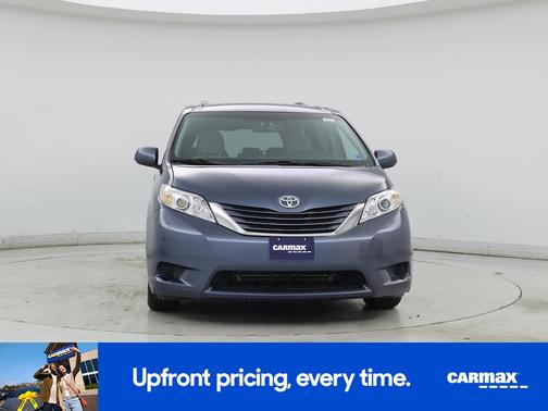 2017 Toyota Sienna LE