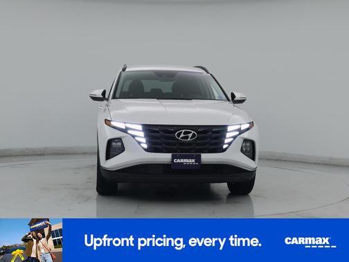 White 2022 Hyundai TUCSON SEL