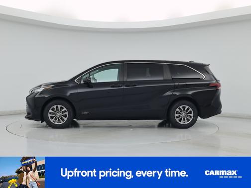 Black 2021 Toyota Sienna LE