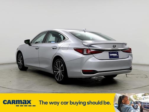 2024 Lexus ES 300h