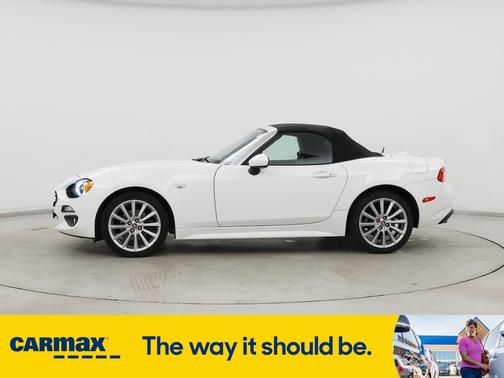 2017 FIAT 124 Spider Lusso