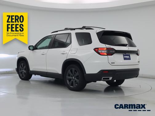 White 2025 Honda Pilot Sport