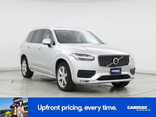 2020 Volvo XC90 T6 Momentum