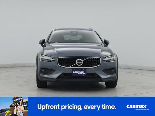 2023 Volvo V60 Cross Country B5 Plus