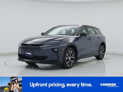 2025 Toyota Crown Signia XLE