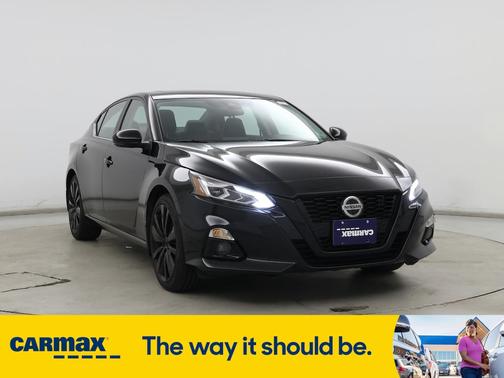 2022 Nissan Altima SR