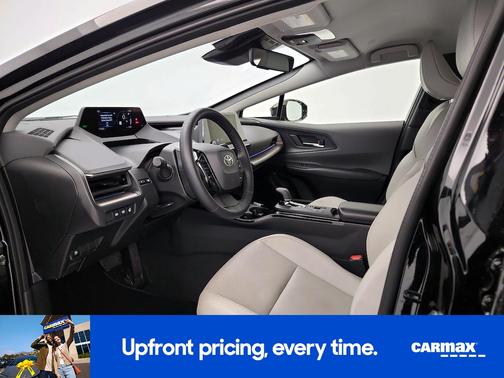 2025 Toyota Prius XLE