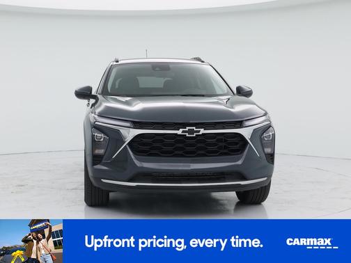 Gray 2025 Chevrolet Trax LT