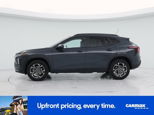 Gray 2025 Chevrolet Trax LT