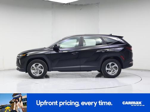 Black 2022 Hyundai TUCSON SE