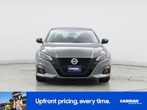 2022 Nissan Altima SR