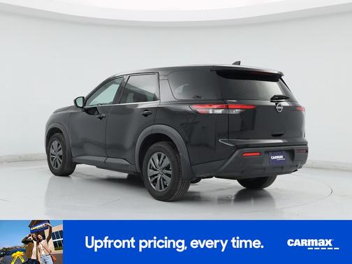 2023 Nissan Pathfinder S