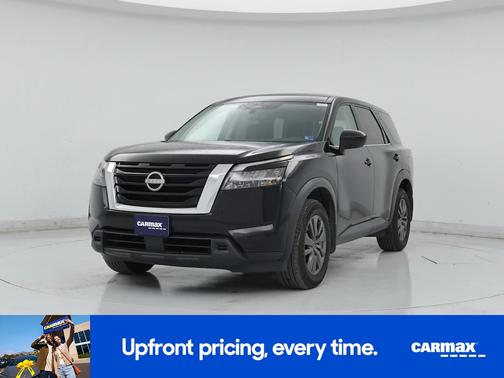 2023 Nissan Pathfinder S