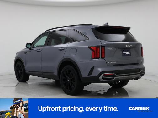 Gray 2023 Kia Sorento SX