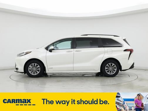 2021 Toyota Sienna XLE